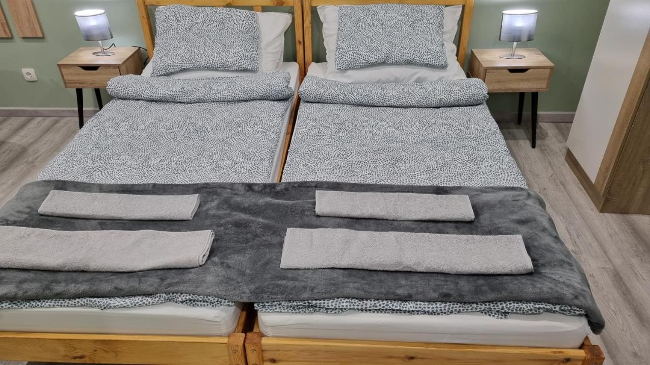 Belvarosi Pihenohaz Apartment Bekescsaba